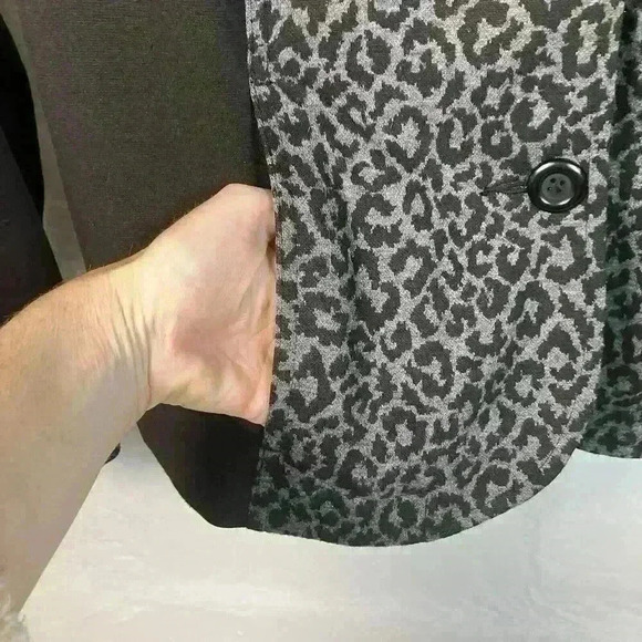 Chicos Women Jacket Blazer Size 2 Medium Stretch Black Animal Print Career Work - Picture 7 of 14